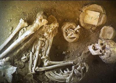 کشف گور جنگاور 40ساله از عصر آهن در رستم آباد