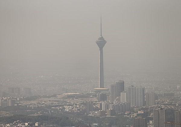 هوای تهران همچنان آلوده ، قرار بود باران بیاید اما نیامد!